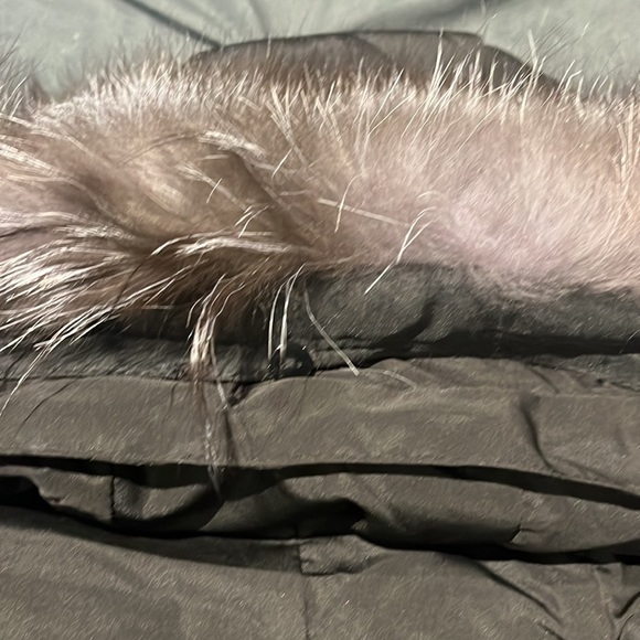 Women’s OOKPIK Parka - Picture 15 of 16